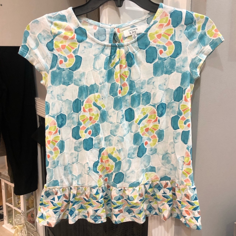 Crown & Ivy Short Sleeve Seahorse Honeycomb Nautical Ruffle Blouse Shirt Top